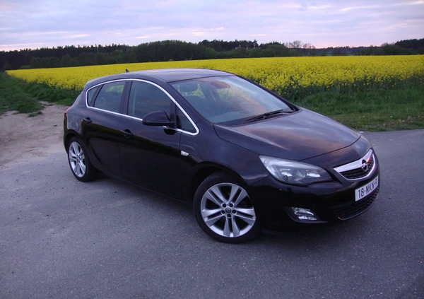 Opel Astra cena 23500 przebieg: 165800, rok produkcji 2010 z Syców małe 704